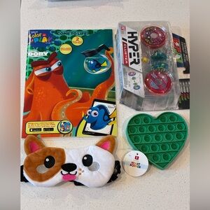 Yo-Yo Set with Green Popper Toy